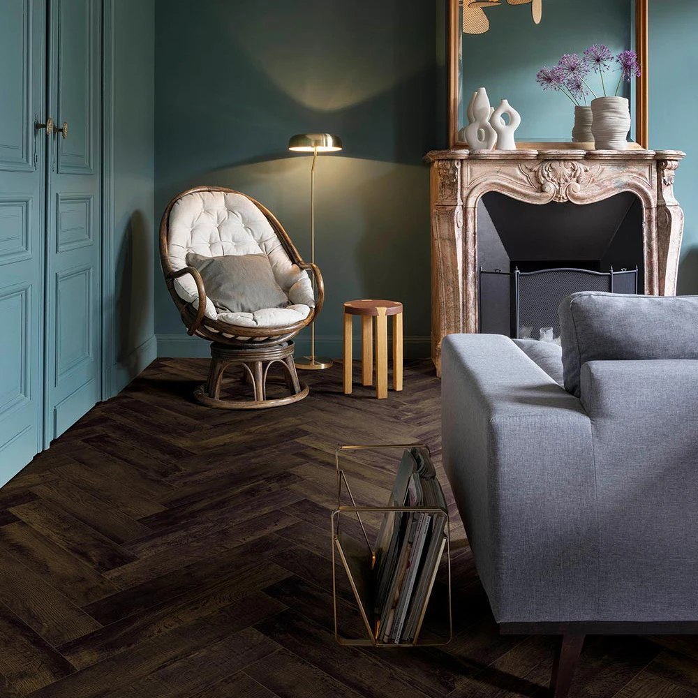 Parquet rovere scuro in soggiorno dettaglio - Hausfloor